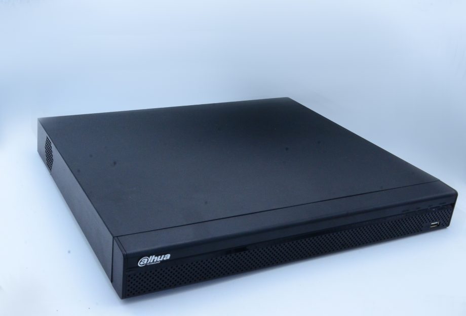 Dahua NVR 4208-8p- 4ks3